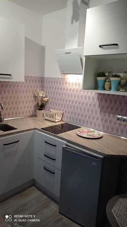 Maly Apartamencik Teo Rewal Esterno foto