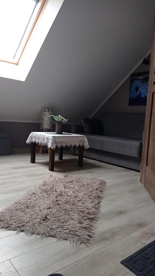 Maly Apartamencik Teo Rewal Esterno foto