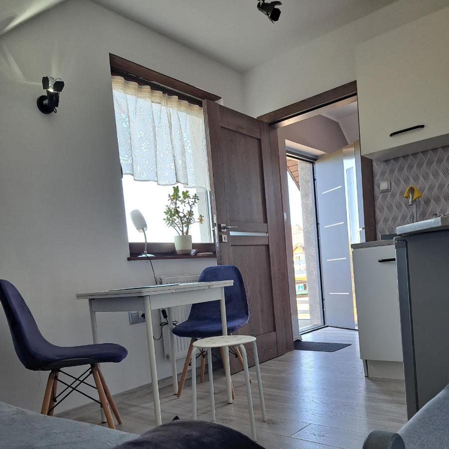 Maly Apartamencik Teo Rewal Esterno foto
