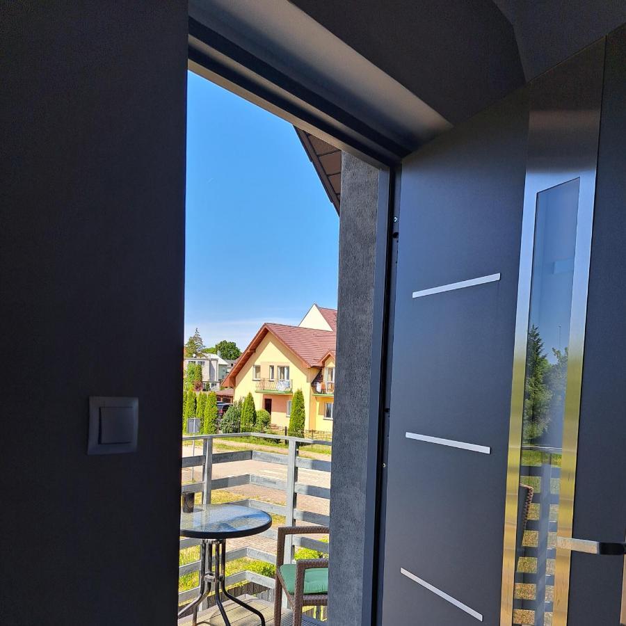 Maly Apartamencik Teo Rewal Esterno foto